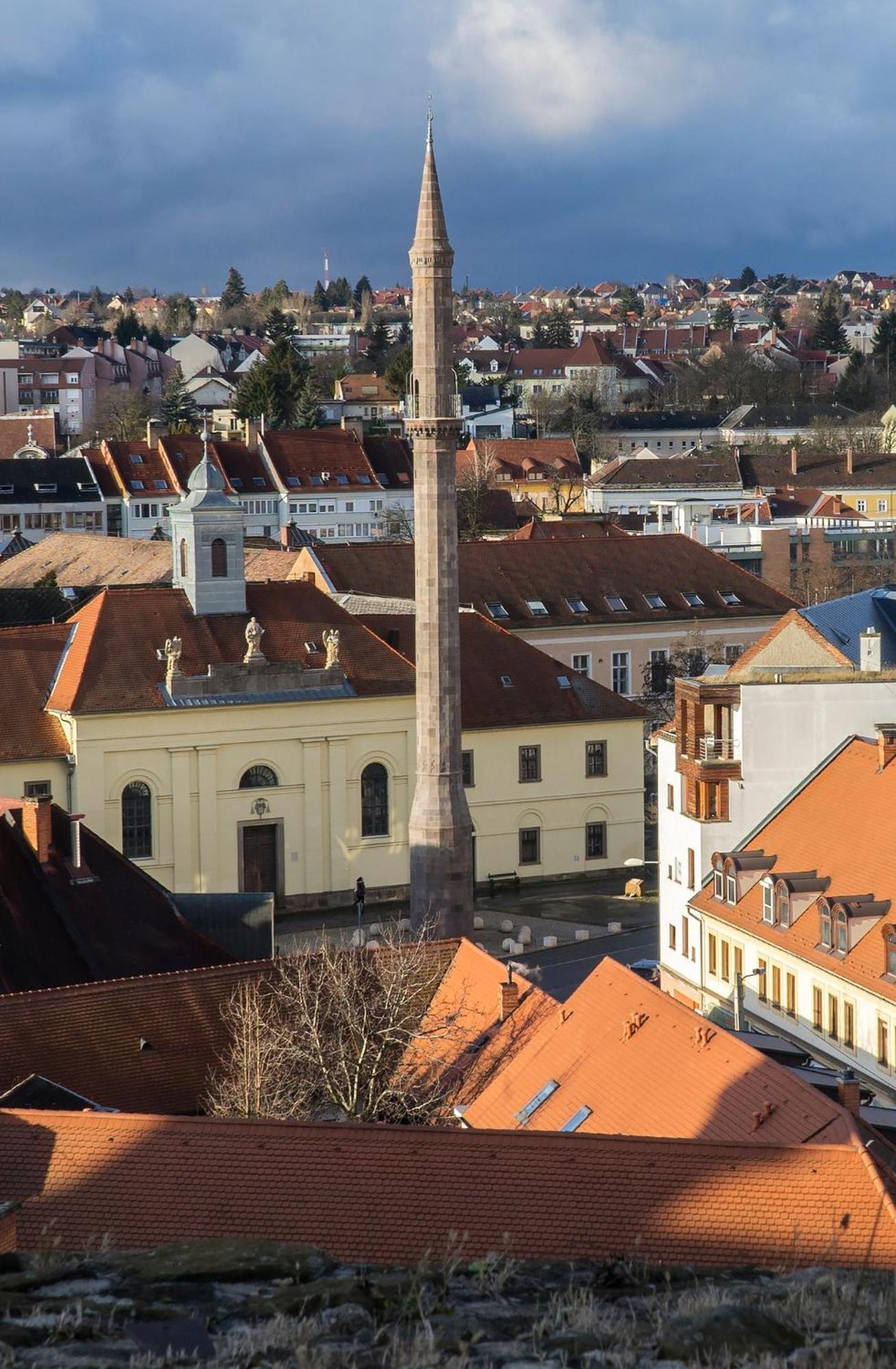 Syl Via Apartman Eger Bagian luar foto